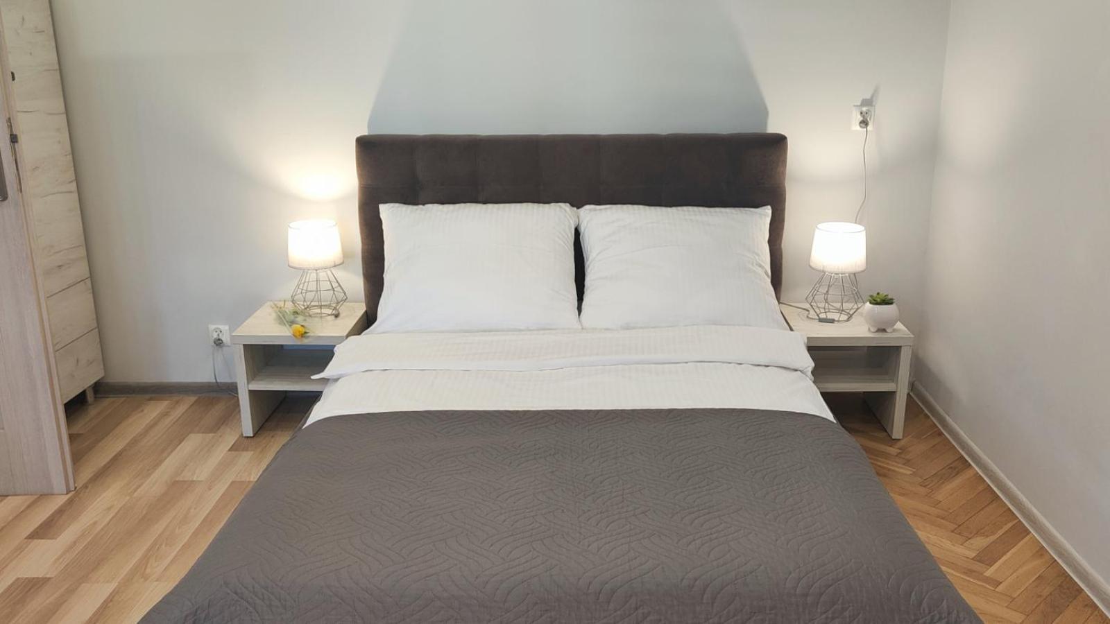 Apartament Leliwa - Centrum Тарнув Экстерьер фото